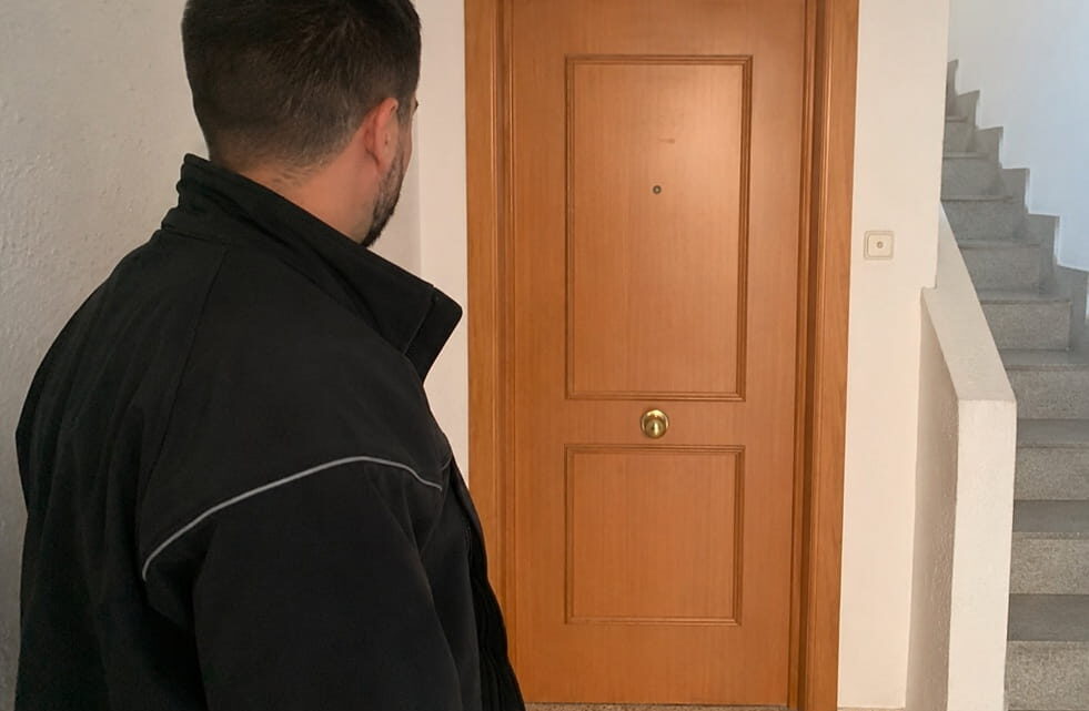 Apertura de puerta en Guardamar del Segura
